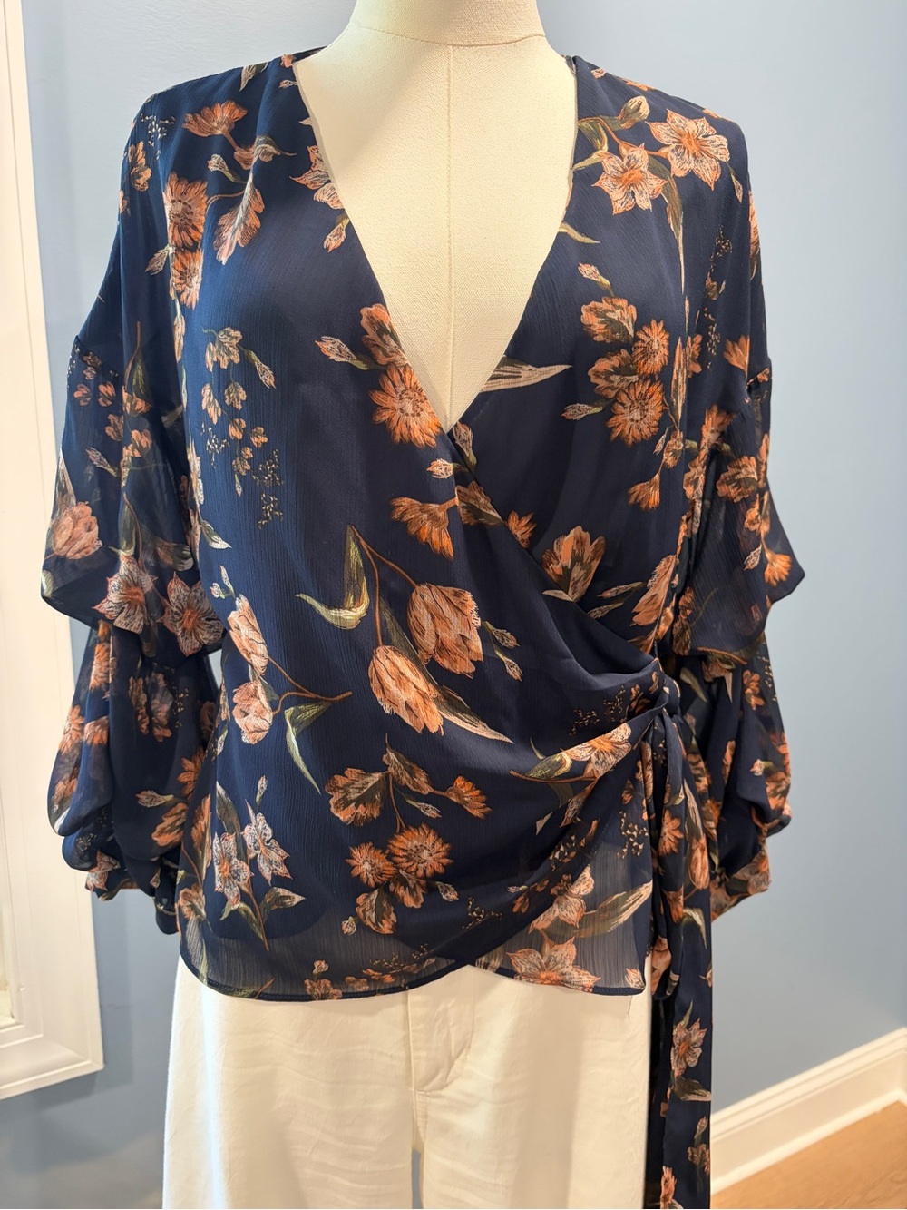 ASTR The Label Navy Floral Wrap Blouse Size Small Boho Romantic Tie Top